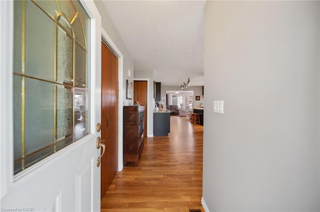 57 Talbot Street W Property Photo 15