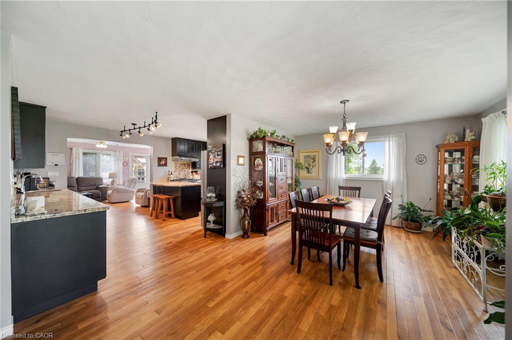 57 Talbot Street W Property Photo 16