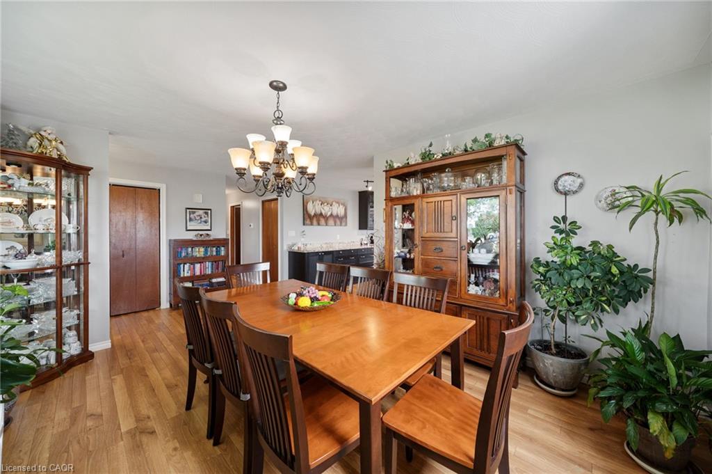 57 Talbot Street W Property Photo 18