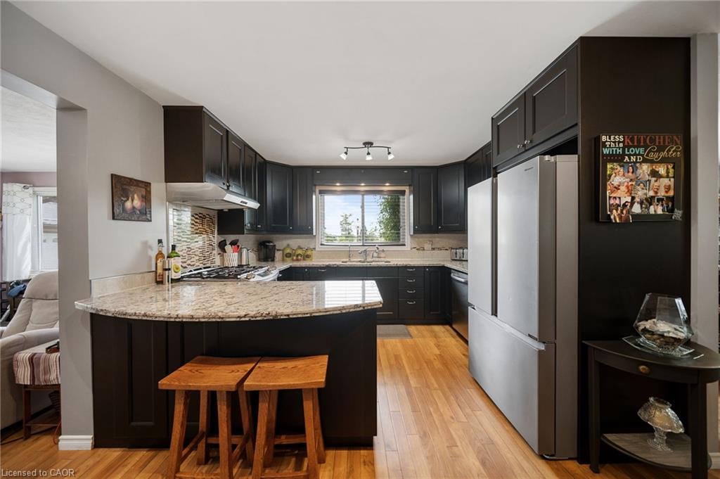 57 Talbot Street W Property Photo 21