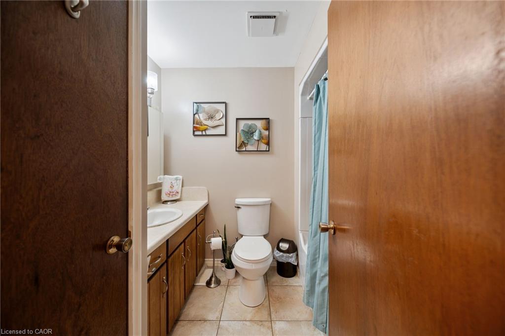 57 Talbot Street W Property Photo 29