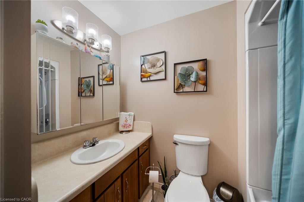 57 Talbot Street W Property Photo 30