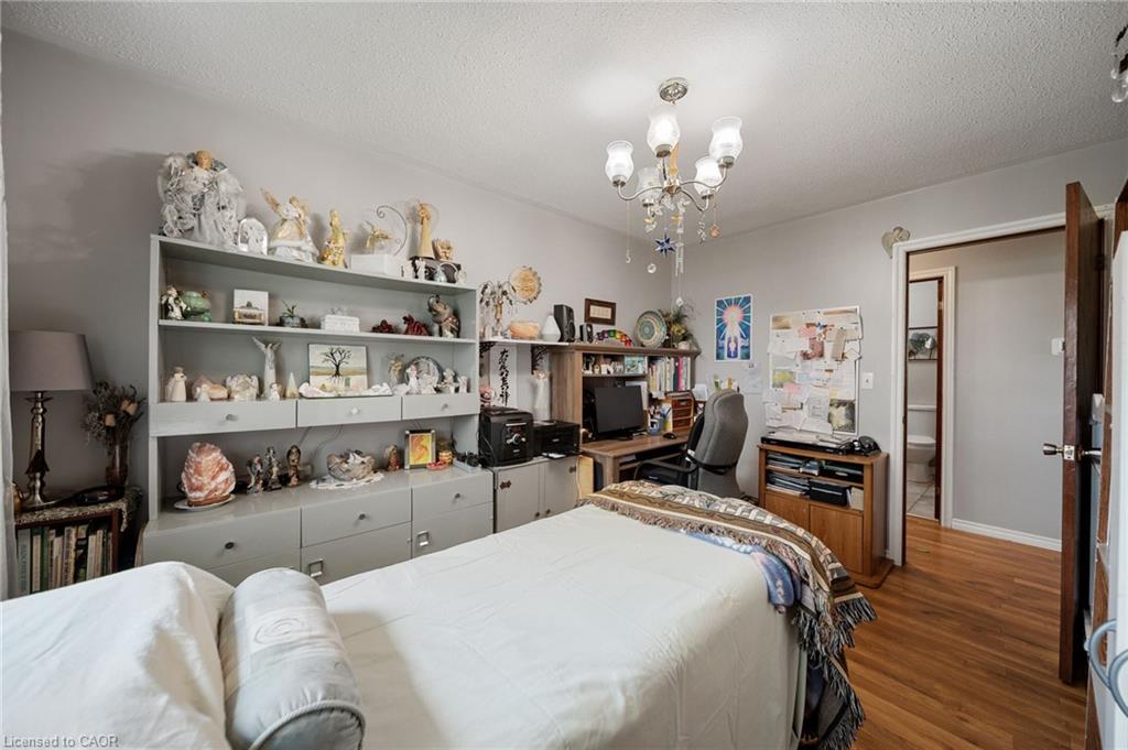 57 Talbot Street W Property Photo 32