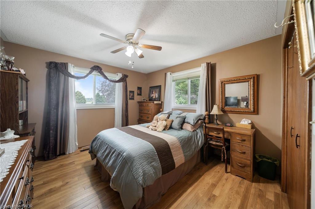 57 Talbot Street W Property Photo 33