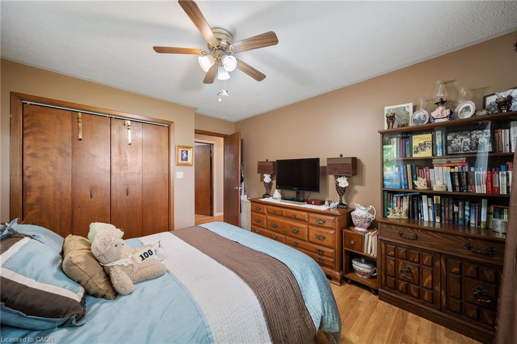 57 Talbot Street W Property Photo 34