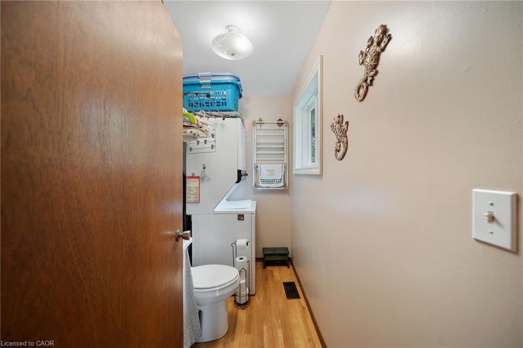 57 Talbot Street W Property Photo 37