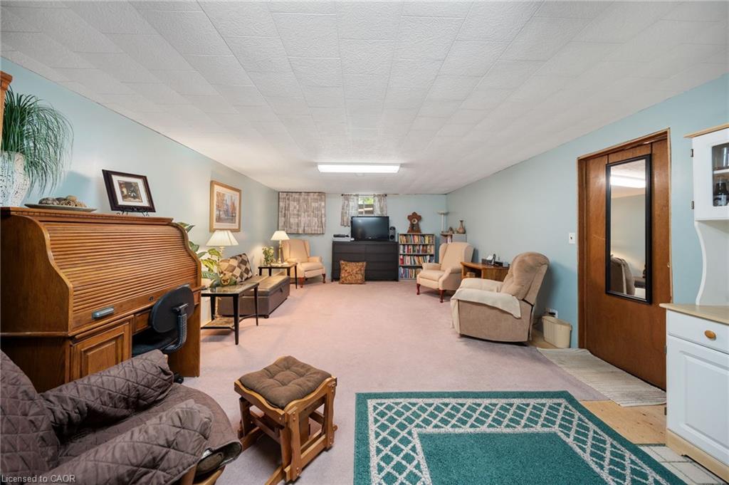 57 Talbot Street W Property Photo 39