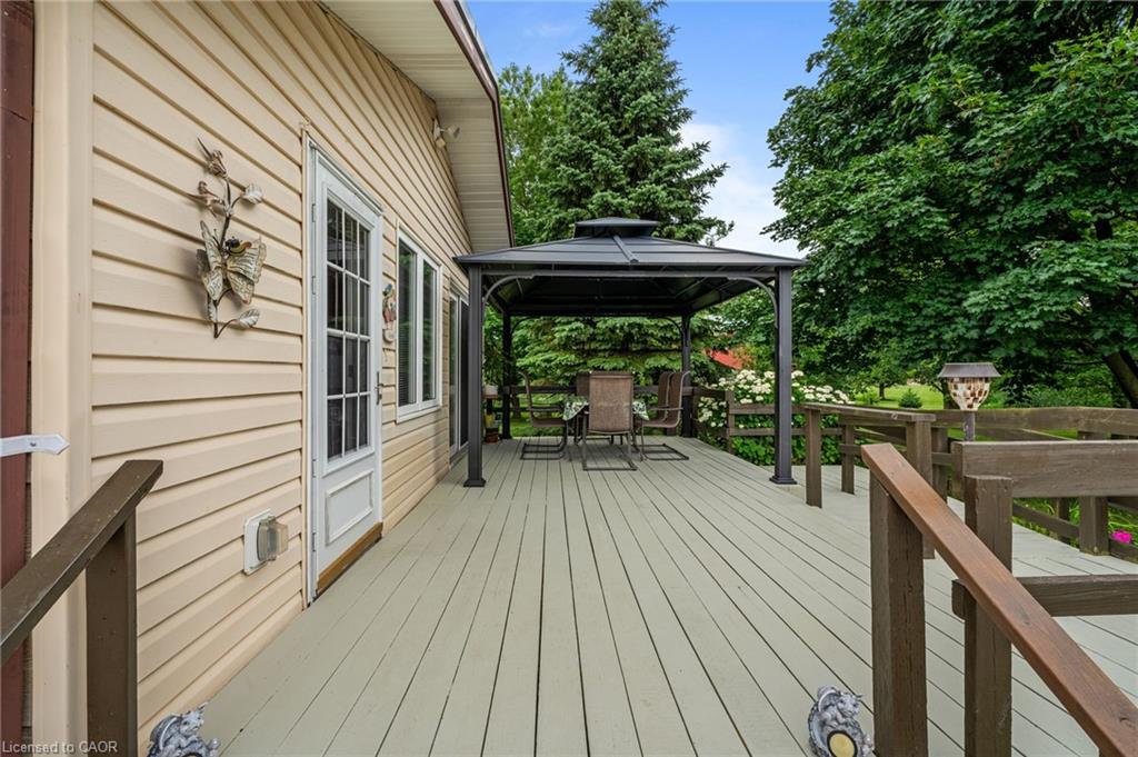 57 Talbot Street W Property Photo 43
