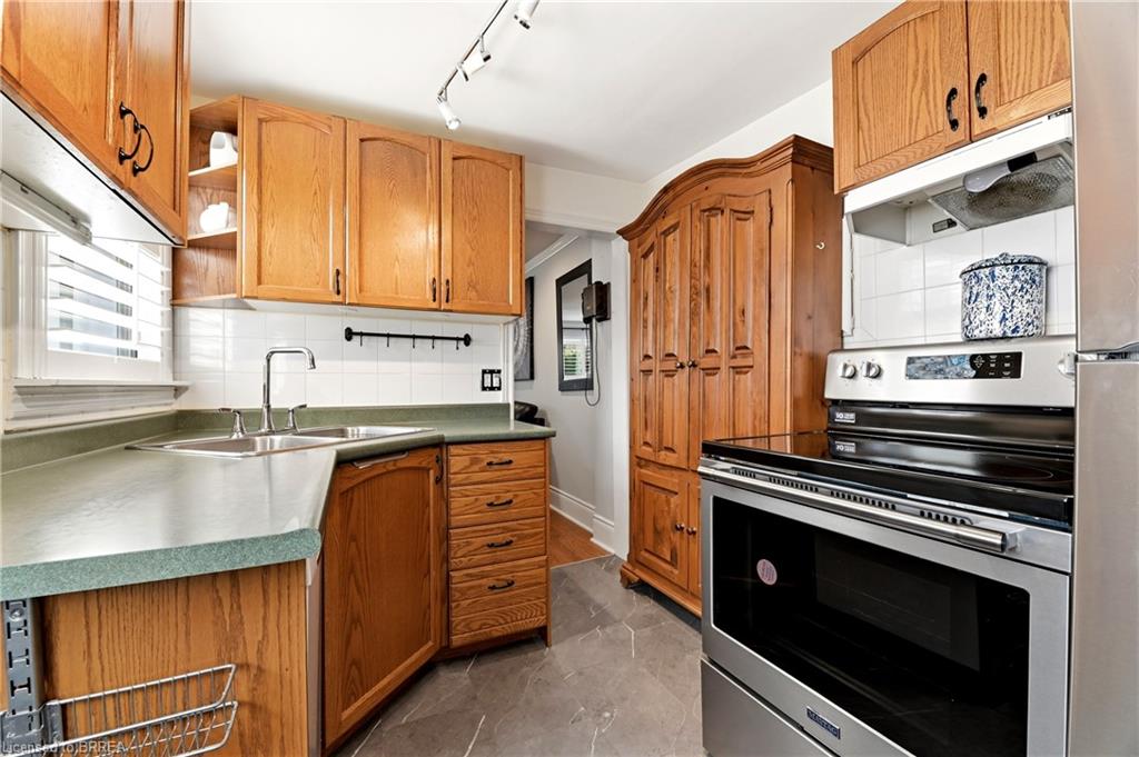 23 Britannia Avenue Property Photo 11