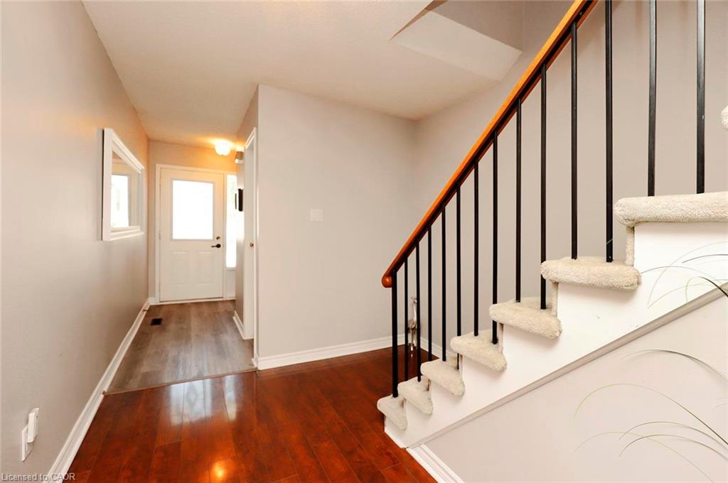 34-1226 Kirstie Court Property Photo 4