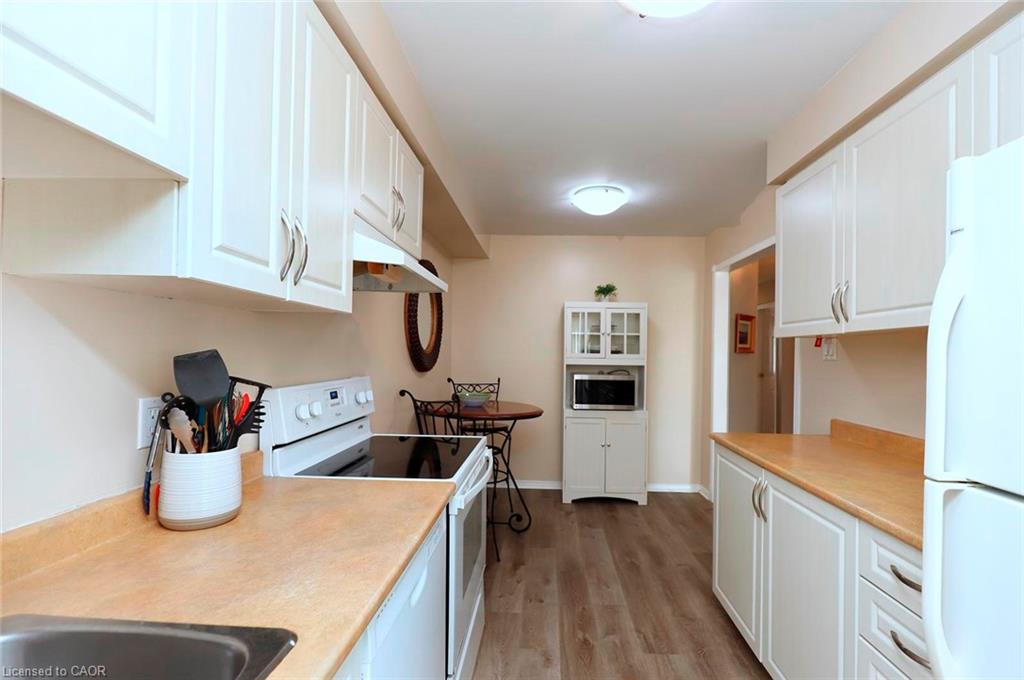 34-1226 Kirstie Court Property Photo 13