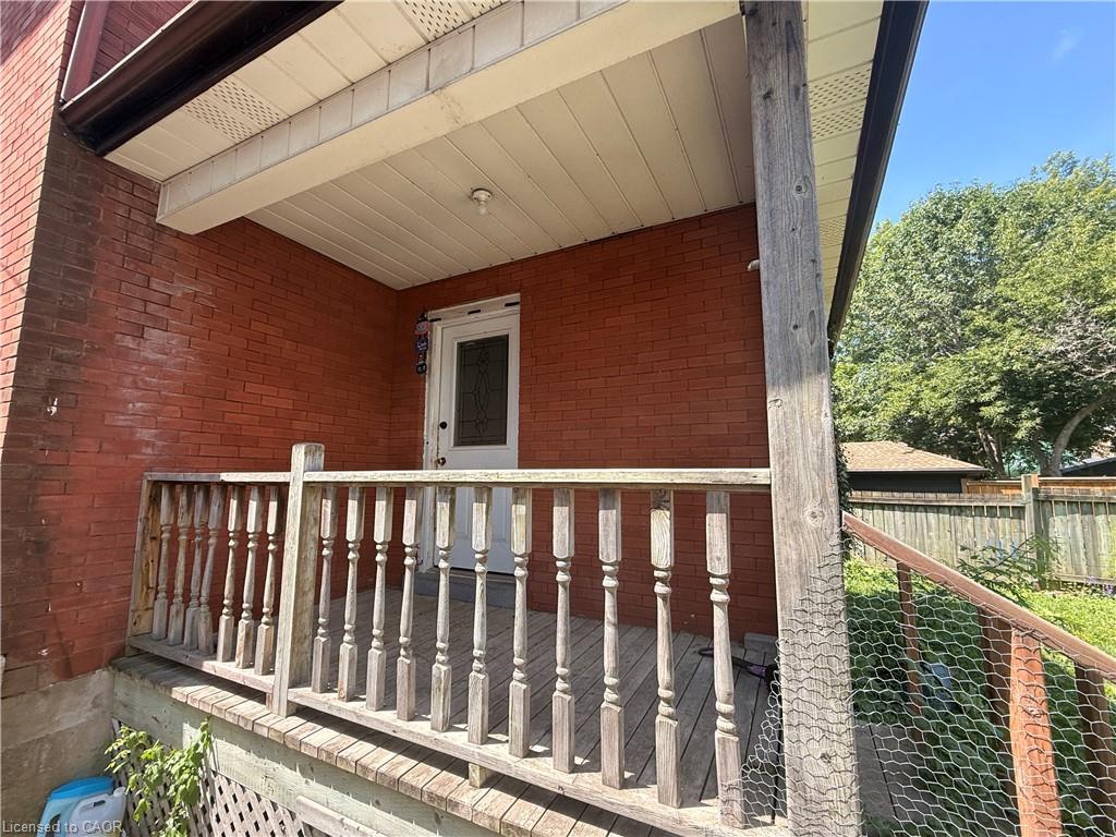 28 Grove Street Property Photo 5