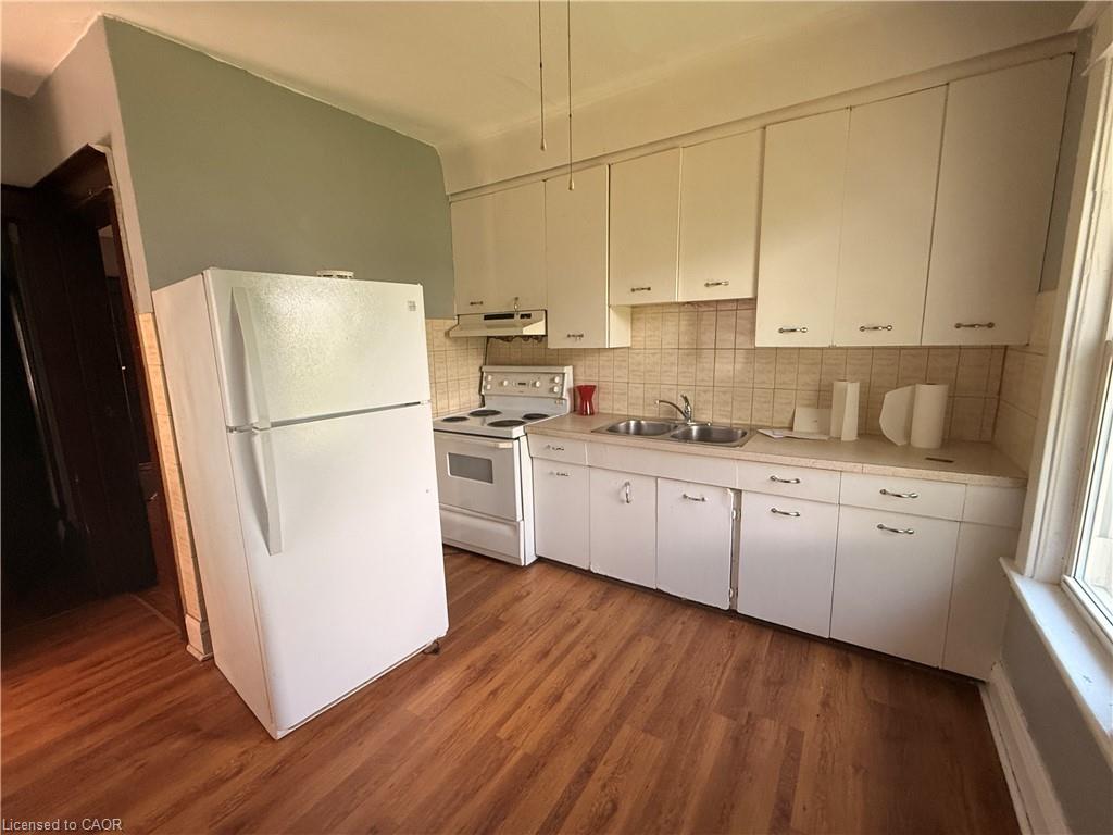 28 Grove Street Property Photo 10
