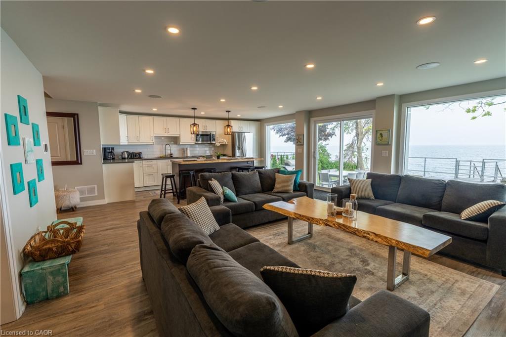 2118 Lakeshore Road Property Photo 9