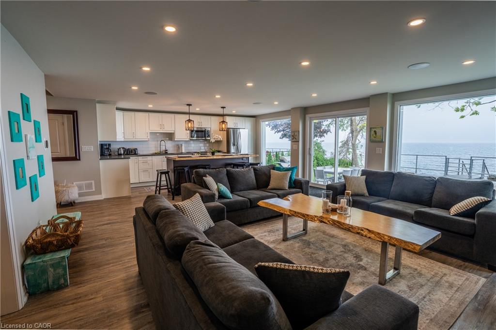 2118 Lakeshore Road Property Photo 17