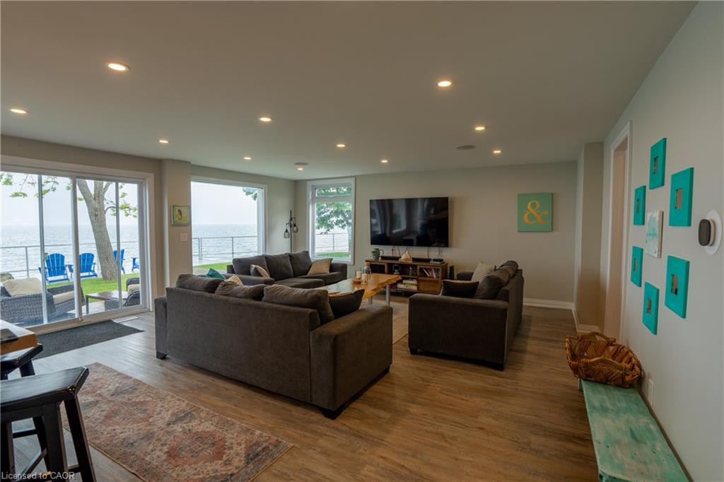 2118 Lakeshore Road Property Photo 18