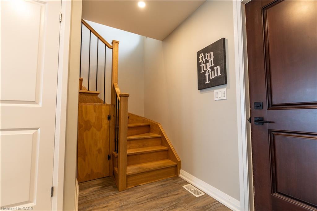2118 Lakeshore Road Property Photo 25