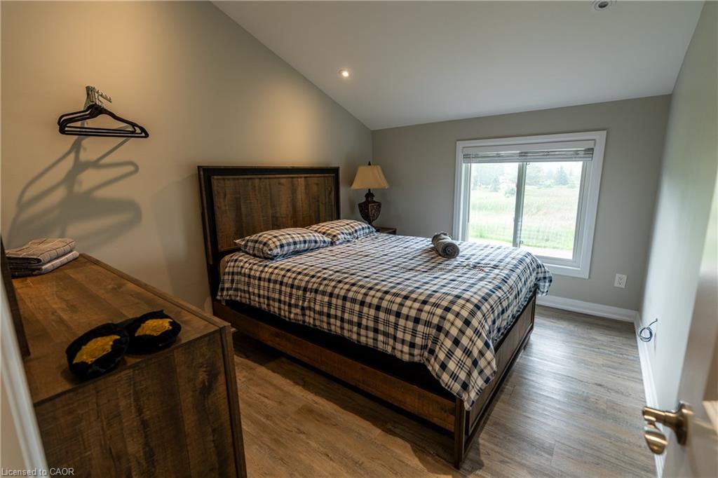 2118 Lakeshore Road Property Photo 32