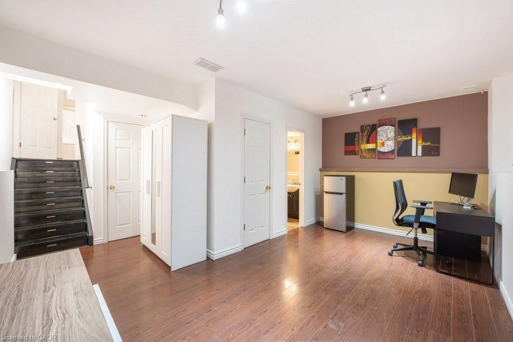 E33-110 Activa Avenue Property Photo 12