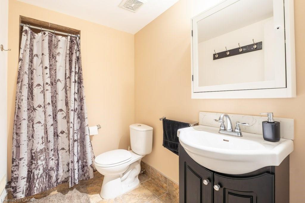 E33-110 Activa Avenue Property Photo 13