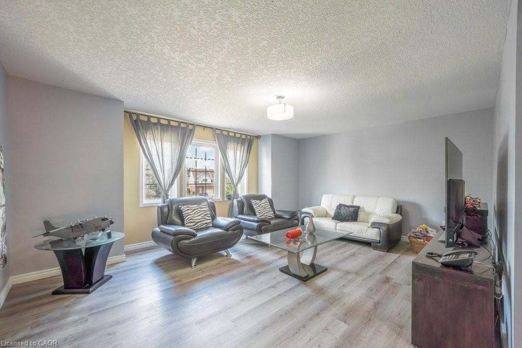 E33-110 Activa Avenue Property Photo 26