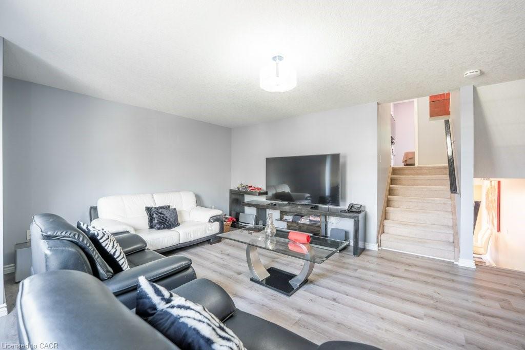 E33-110 Activa Avenue Property Photo 27