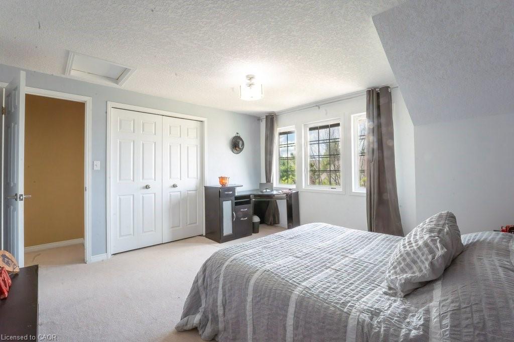 E33-110 Activa Avenue Property Photo 34
