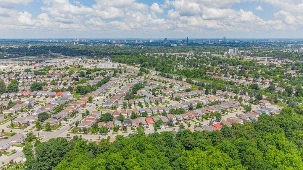 E33-110 Activa Avenue Property Photo 50