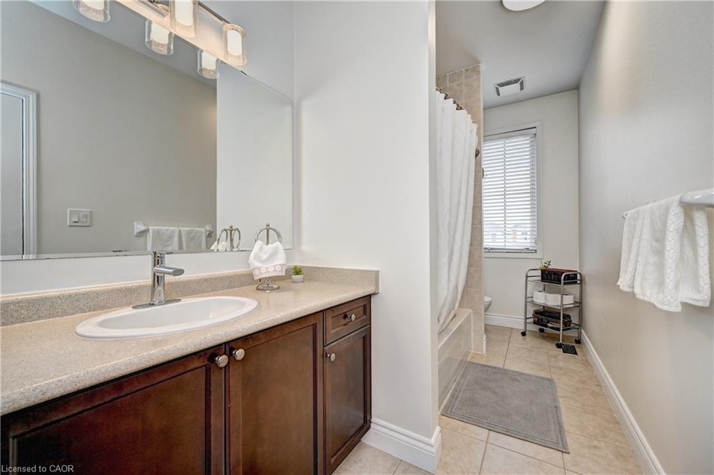 147 Silverthorne Drive Property Photo 24