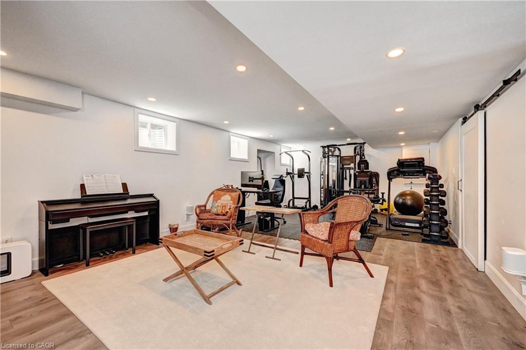 147 Silverthorne Drive Property Photo 31