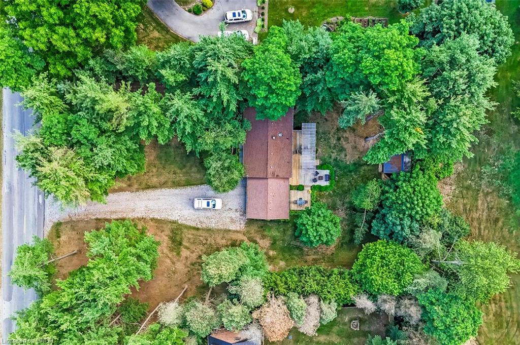 1040 Vittoria Road Property Photo 3
