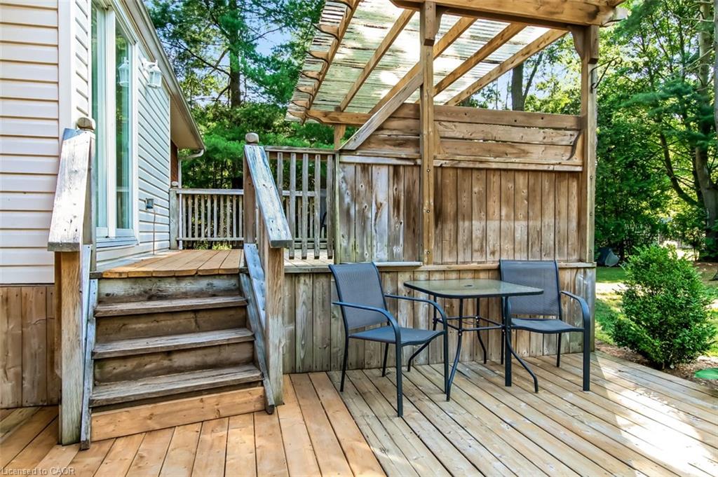 1040 Vittoria Road Property Photo 23