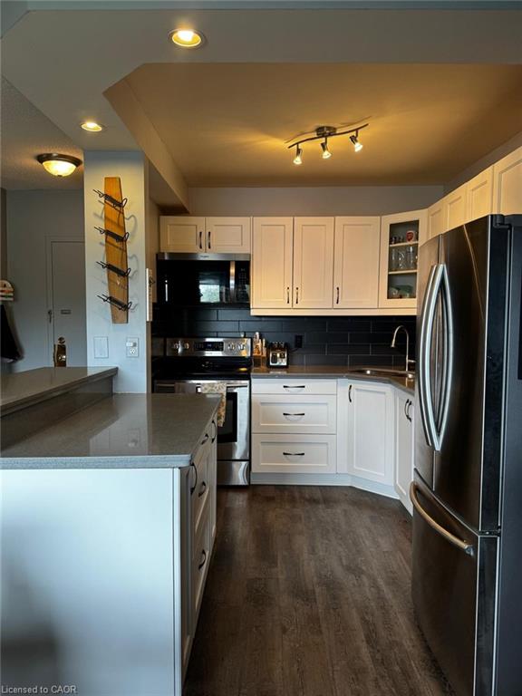 309-264 Oakdale Avenue Property Photo 6