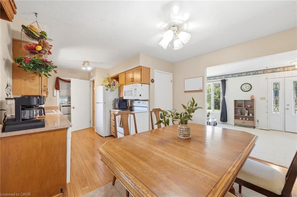 389 7th Street Property Photo 12