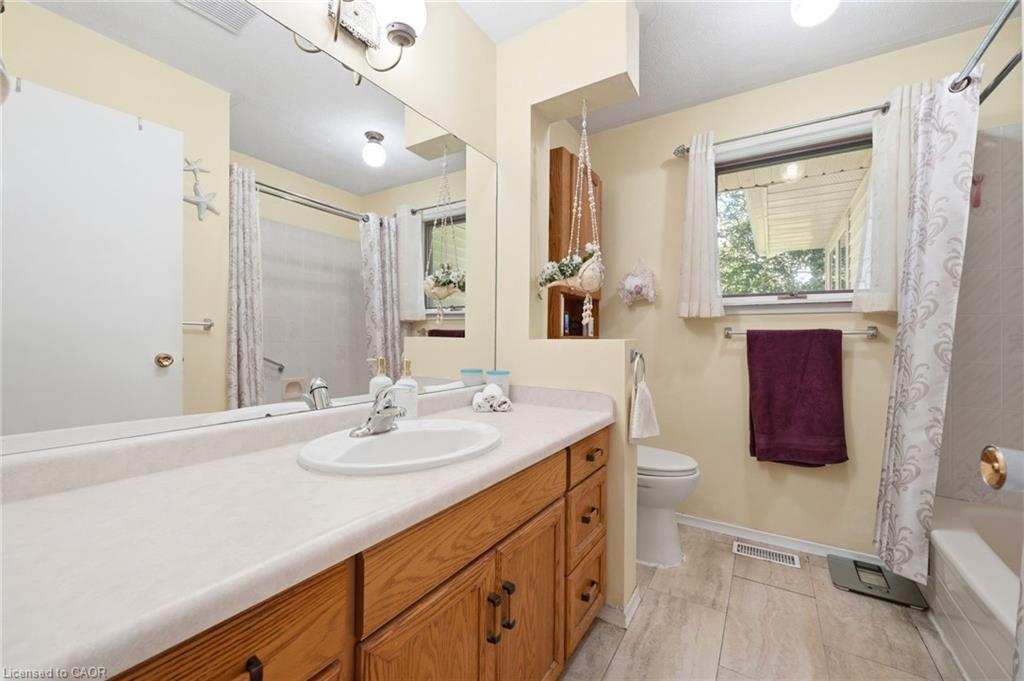 389 7th Street Property Photo 13
