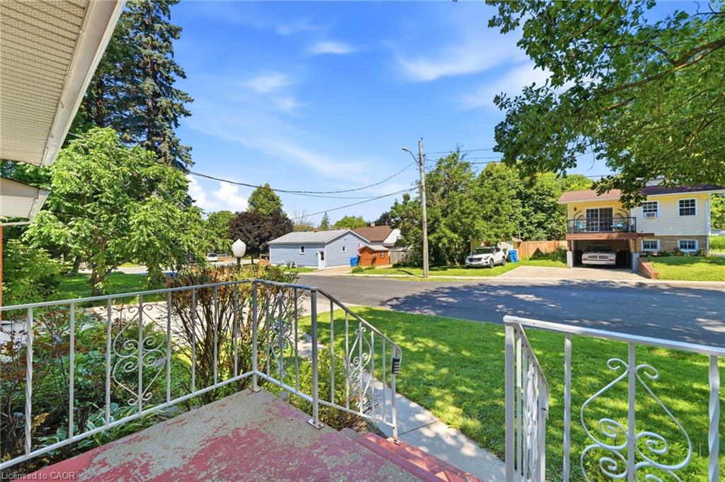 389 7th Street Property Photo 32