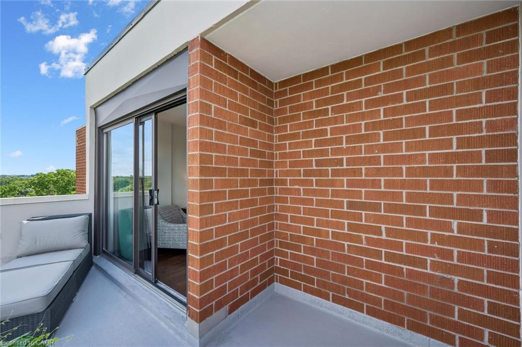 260 Sheldon Avenue N Property Photo 32