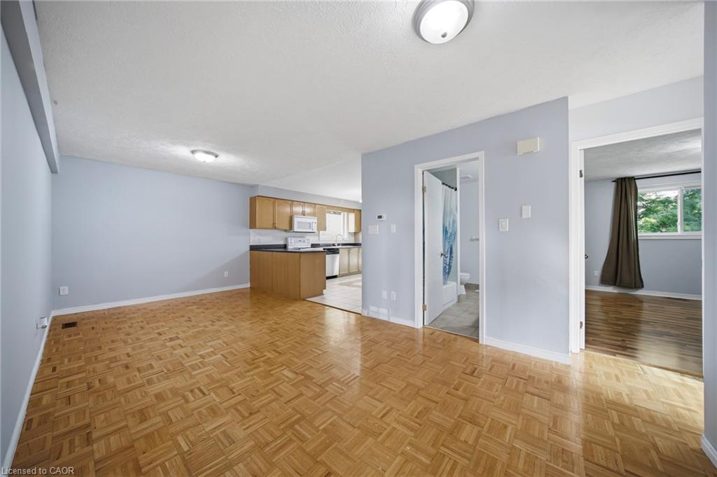 146 Bankside Drive Property Photo 4