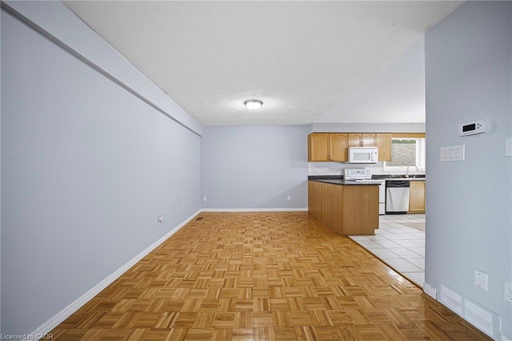 146 Bankside Drive Property Photo 6