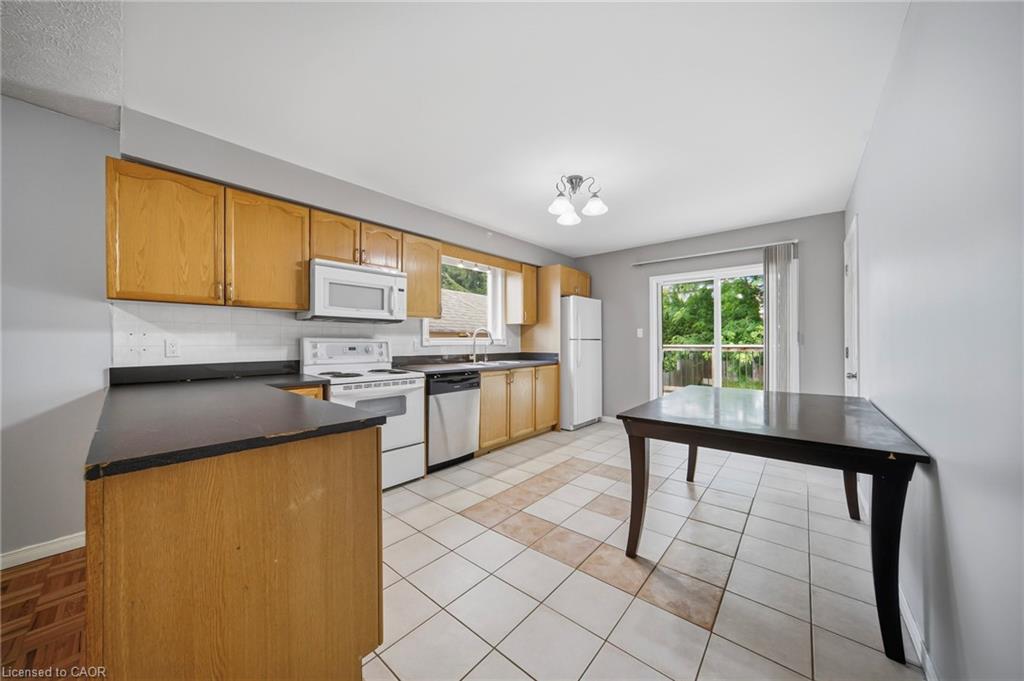 146 Bankside Drive Property Photo 8