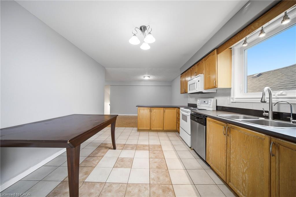 146 Bankside Drive Property Photo 10