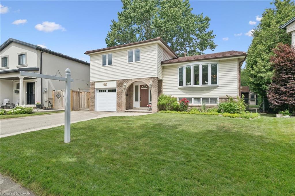 495 Tipperton Crescent Property Photo 1