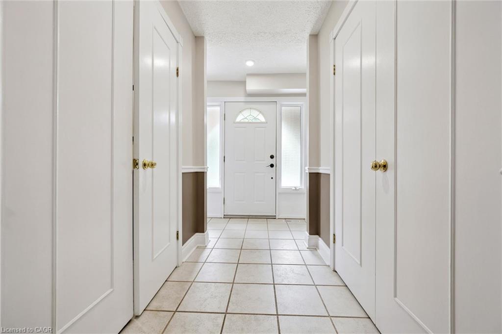 495 Tipperton Crescent Property Photo 5