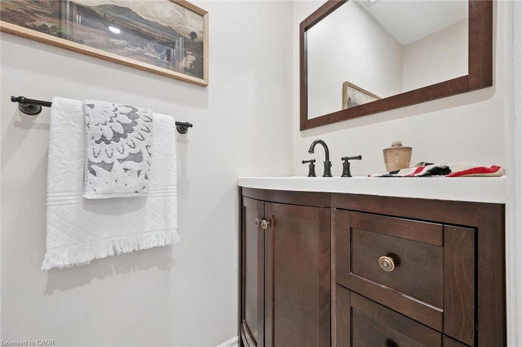 495 Tipperton Crescent Property Photo 9