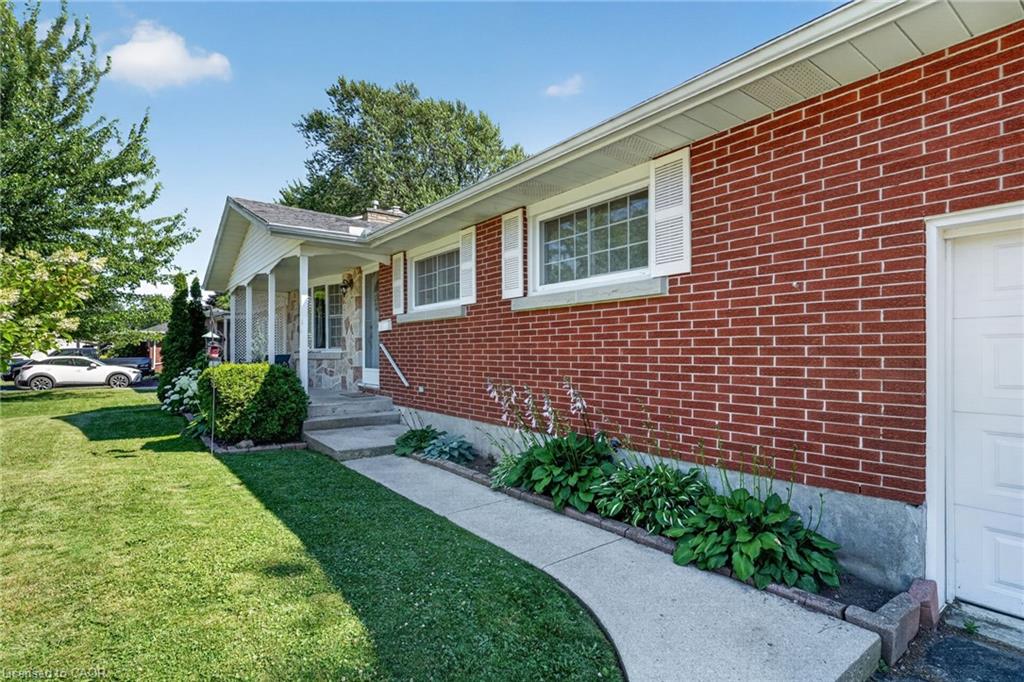 126 Victoria Avenue Property Photo 4