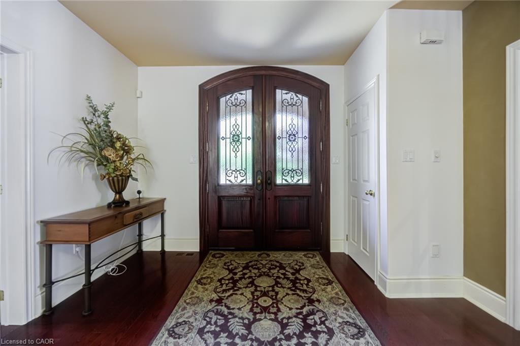 4278 Clubview Drive Property Photo 7