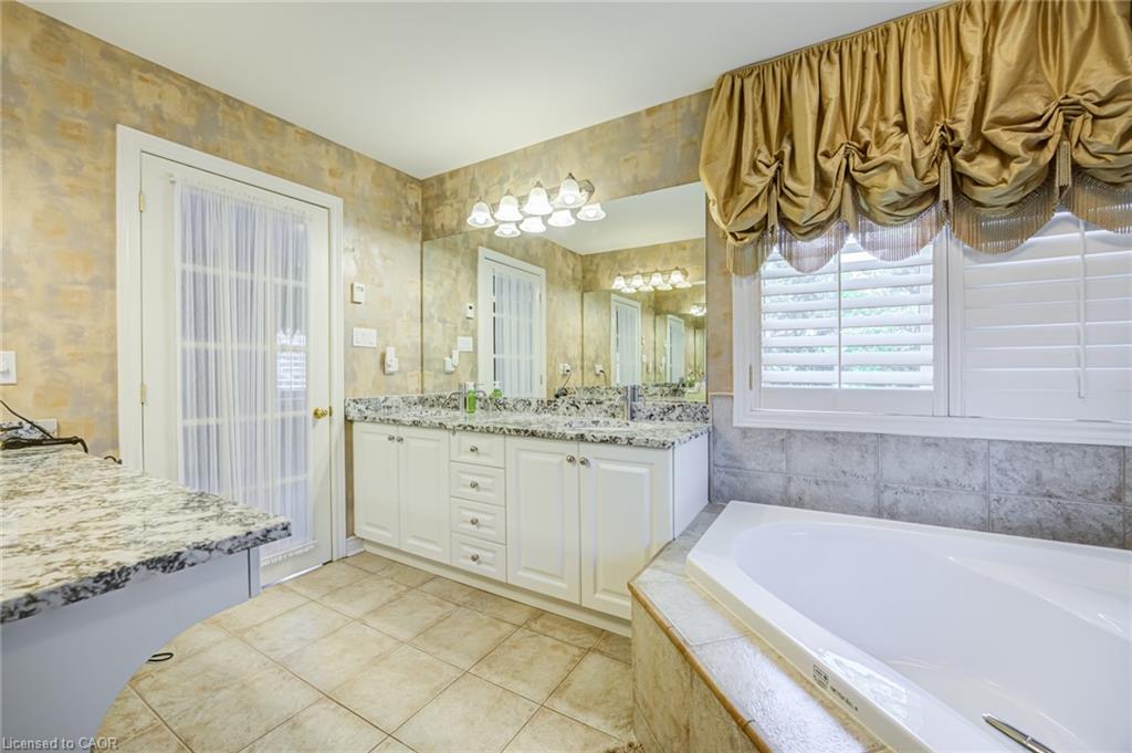 4278 Clubview Drive Property Photo 25
