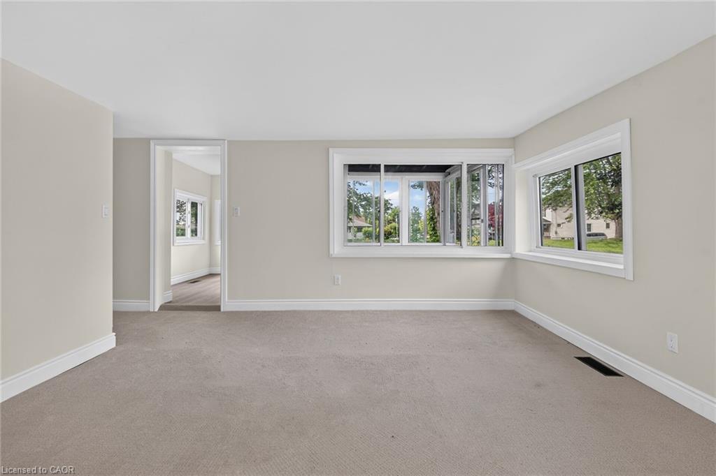 233 North Cayuga Street W Property Photo 13