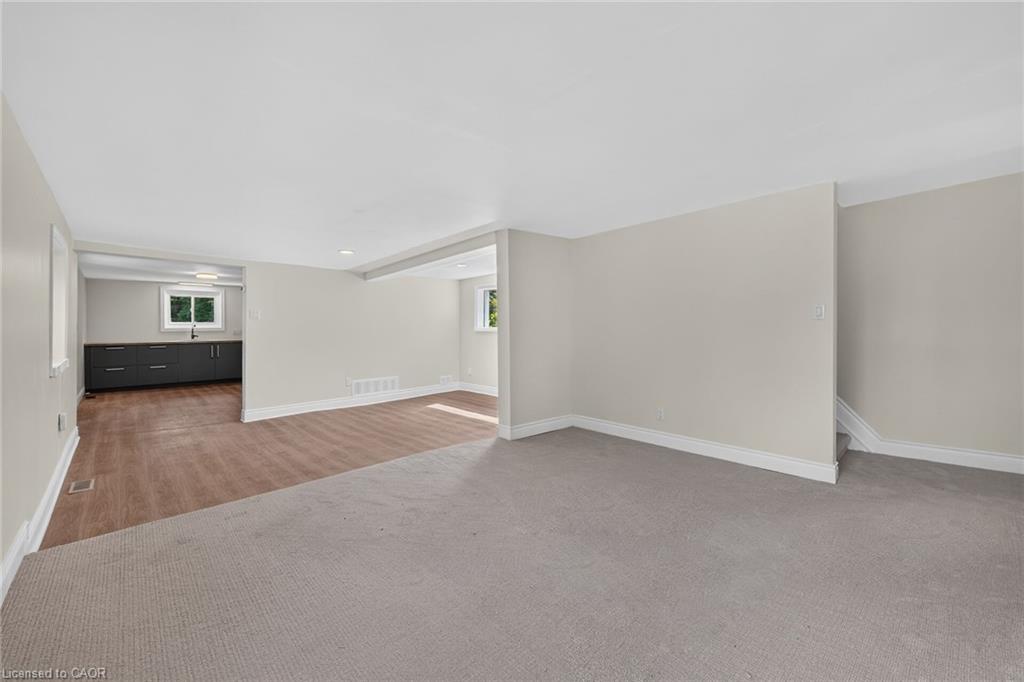 233 North Cayuga Street W Property Photo 14