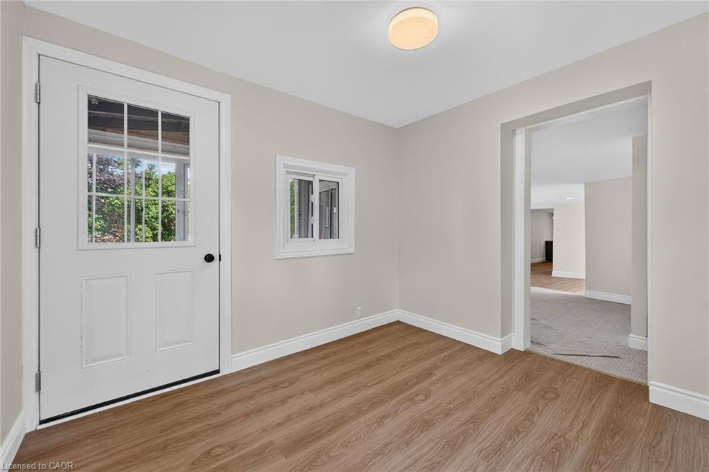 233 North Cayuga Street W Property Photo 24